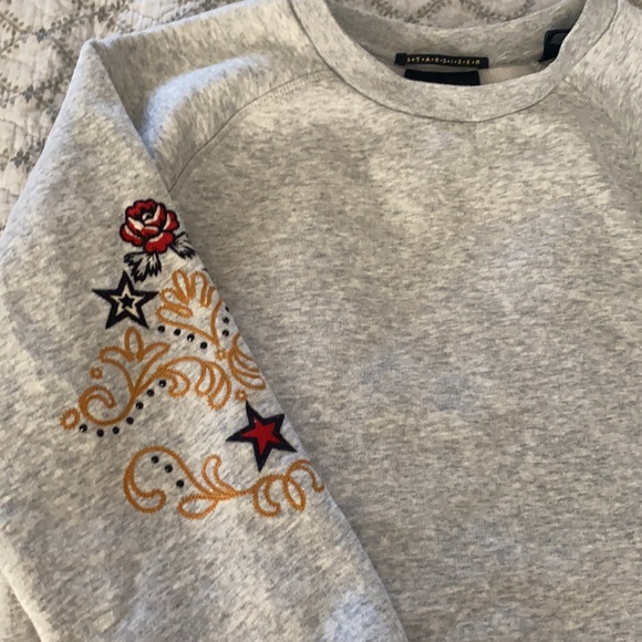 Sweatshirt Gray with embroidery sleeve - Picture 2 of 6